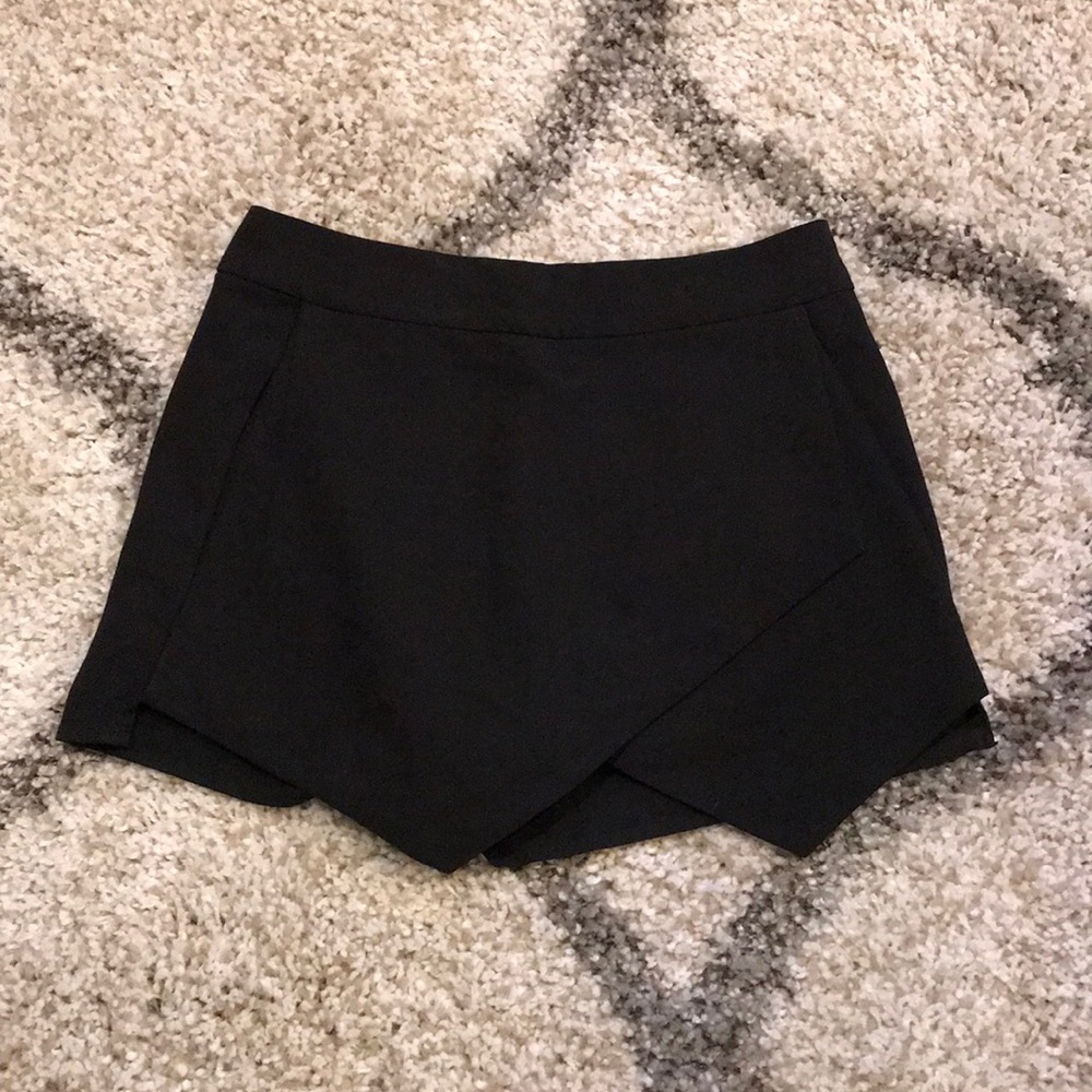 Skirt/shorts
